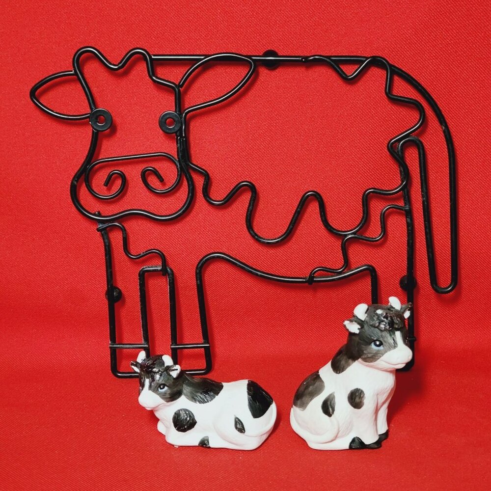 Cow Metal Trivet Cow Salt & Pepper Shakers Set